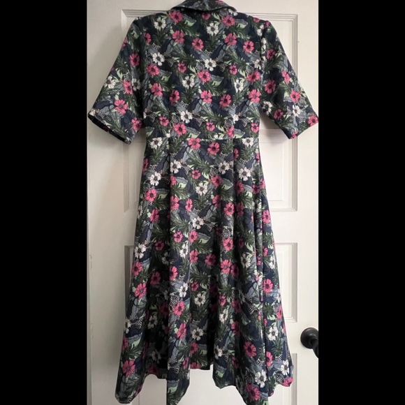 50’s Silhouette Midi Dress - Picture 4 of 5